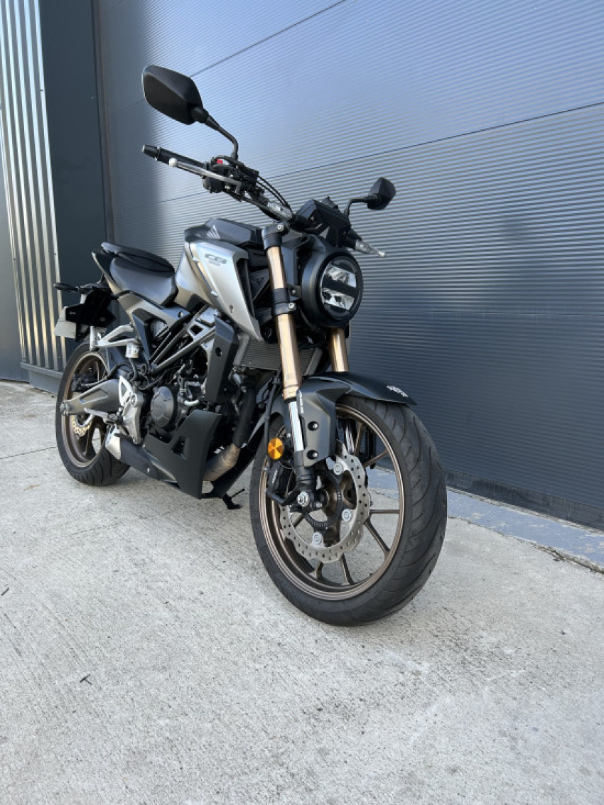 CB125R