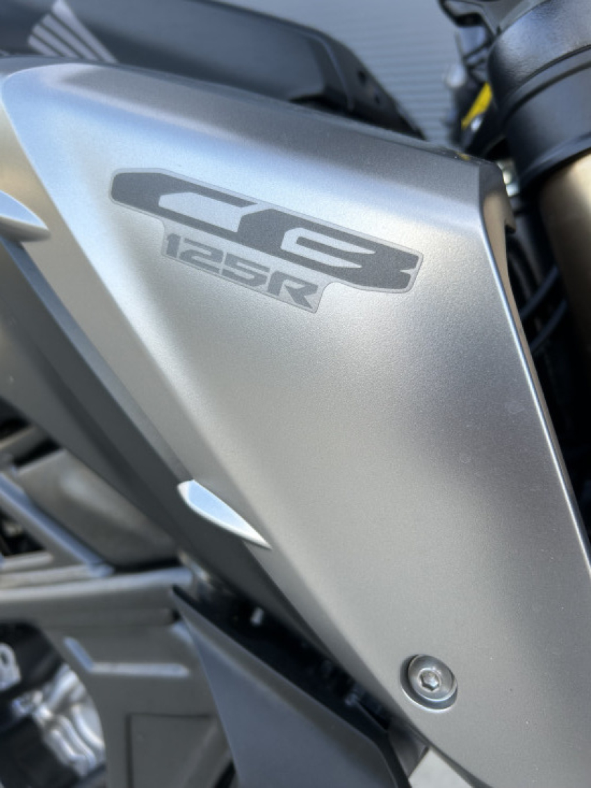 CB125R