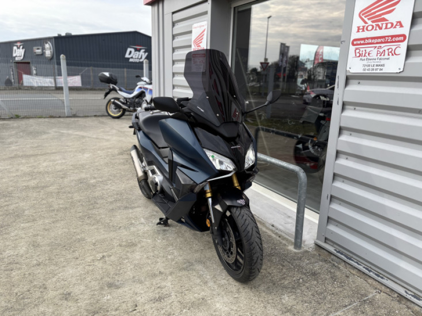 HONDA FORZA 750