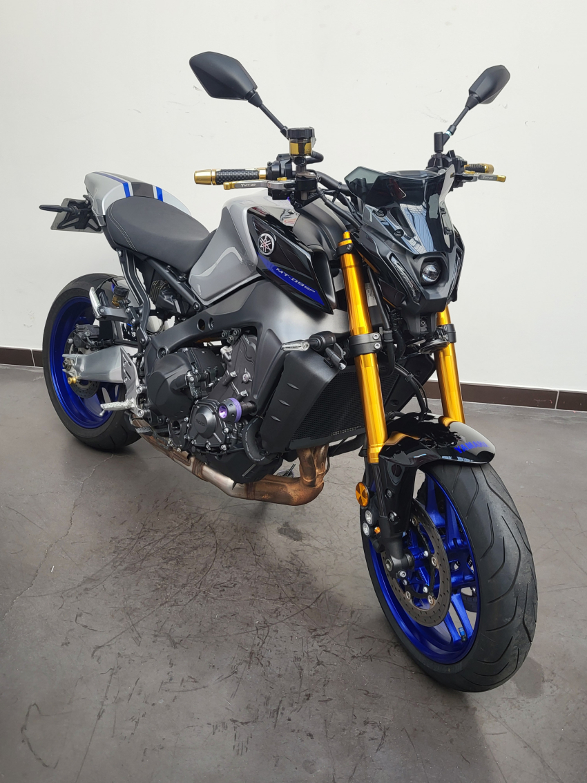 YAMAHA MT-09 SP OPTIONS REVISE ET GARANTIE 12 MOIS YAMAHA MT-09 SP OPTIONS REVISE ET GARANTIE 12 MOIS