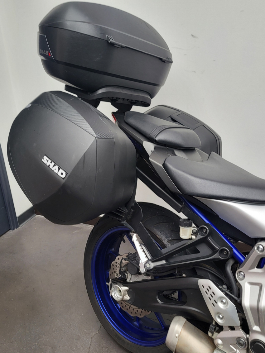 YAMAHA MT-07 REVISE ET GARANTIE 12 MOIS VALISES TOP CASE YAMAHA MT-07 REVISE ET GARANTIE 12 MOIS VALISES TOP CASE