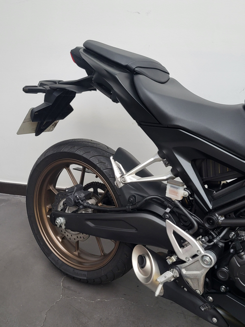 HONDA CB 125 R NEO SPORT CAFE REVISEE ET GARANTIE 12 MOIS HONDA CB 125 R NEO SPORT CAFE REVISEE ET GARANTIE 12 MOIS