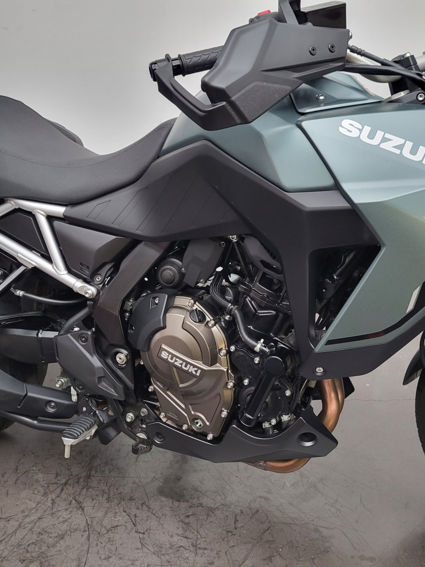 SUZUKI DL V-STROM 800 SE  VERT OPTIONS ET GARANTIE CONSTRUCTEUR 