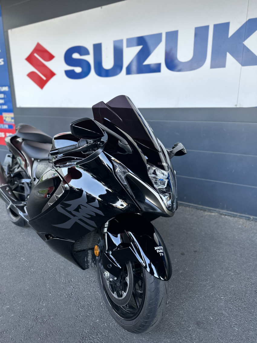 SUZUKI GSX-R 1300 HAYABUSA