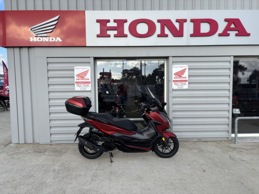 HONDA FORZA 125 SMART TOP BOX HONDA FORZA 125 SMART TOP BOX