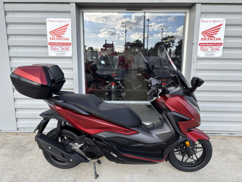 HONDA FORZA 125 SMART TOP BOX HONDA FORZA 125 SMART TOP BOX