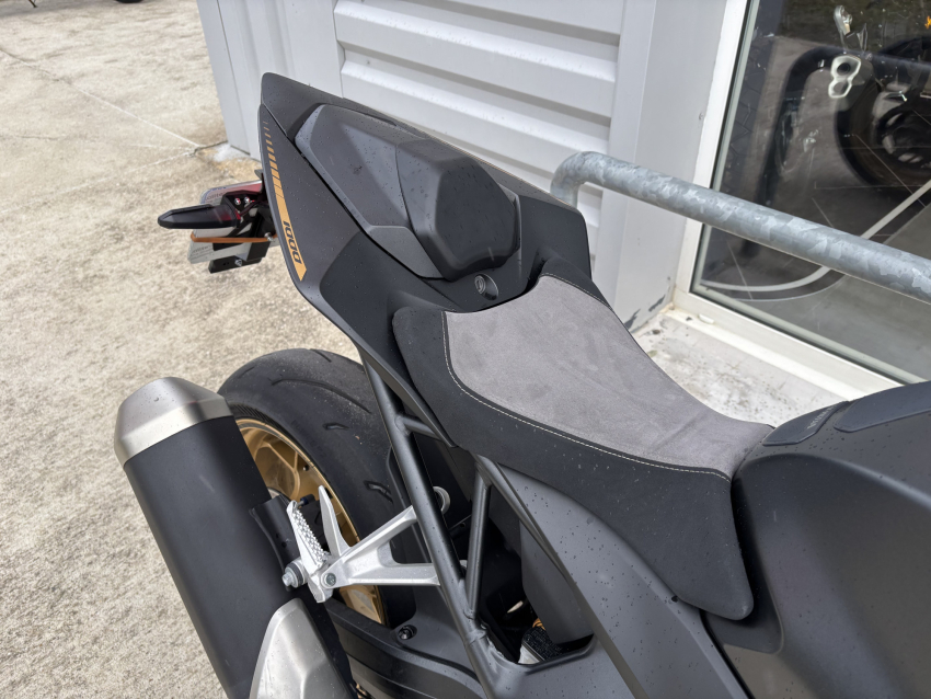 HONDA CB 1000 HORNET SP HONDA CB 1000 HORNET SP