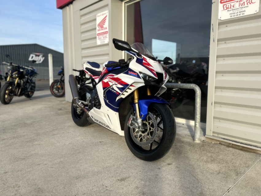CBR 1000 RR-SP 30 TH ANNIVERSARY CBR 1000 RR-SP 30 TH ANNIVERSARY