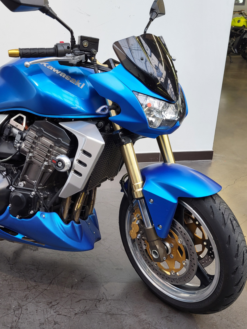KAWASAKI Z 1000 BLEU FULL OPTIONS REVISE ET GARANTIE 12 MOIS