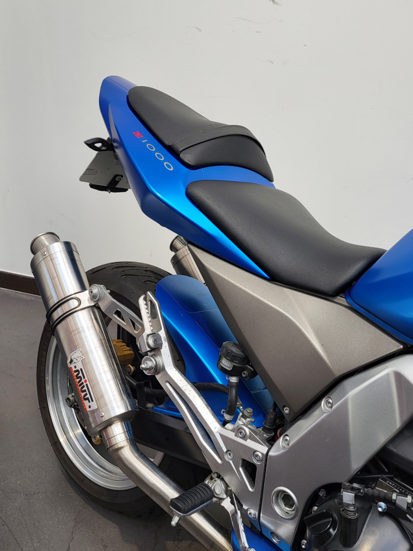 KAWASAKI Z 1000 BLEU FULL OPTIONS REVISE ET GARANTIE 12 MOIS