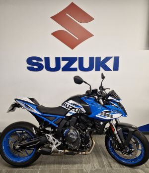 SUZUKI GSX-8S