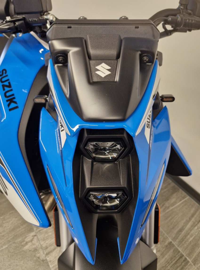 SUZUKI GSX-8S SUZUKI GSX-8S