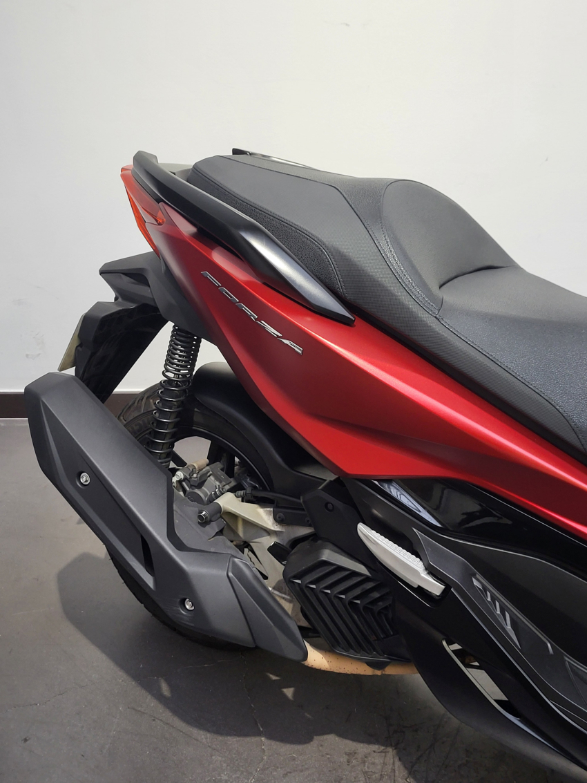 HONDA NSS FORZA 125 REVISE ET GARANTIE CONSTRUCTEUR 2028