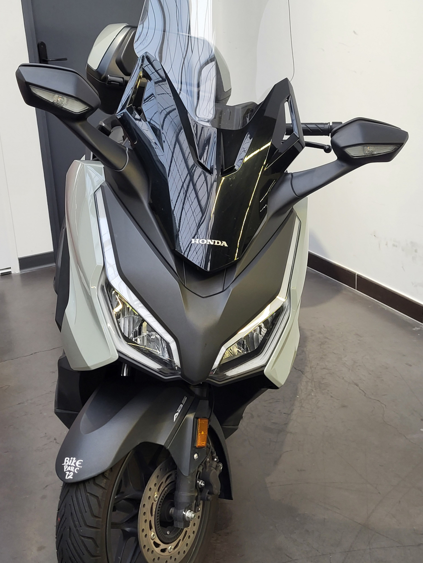 HONDA NSS FORZA 125 TOP BOX GARANTIE CONSTRUCTEUR 