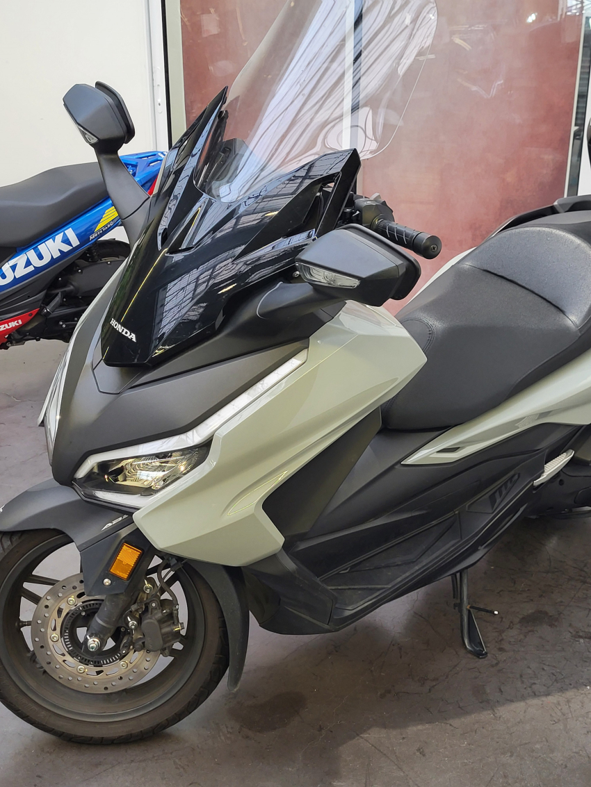 HONDA NSS FORZA 125 TOP BOX GARANTIE CONSTRUCTEUR 