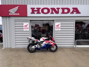 HONDA CBR 1000 RR