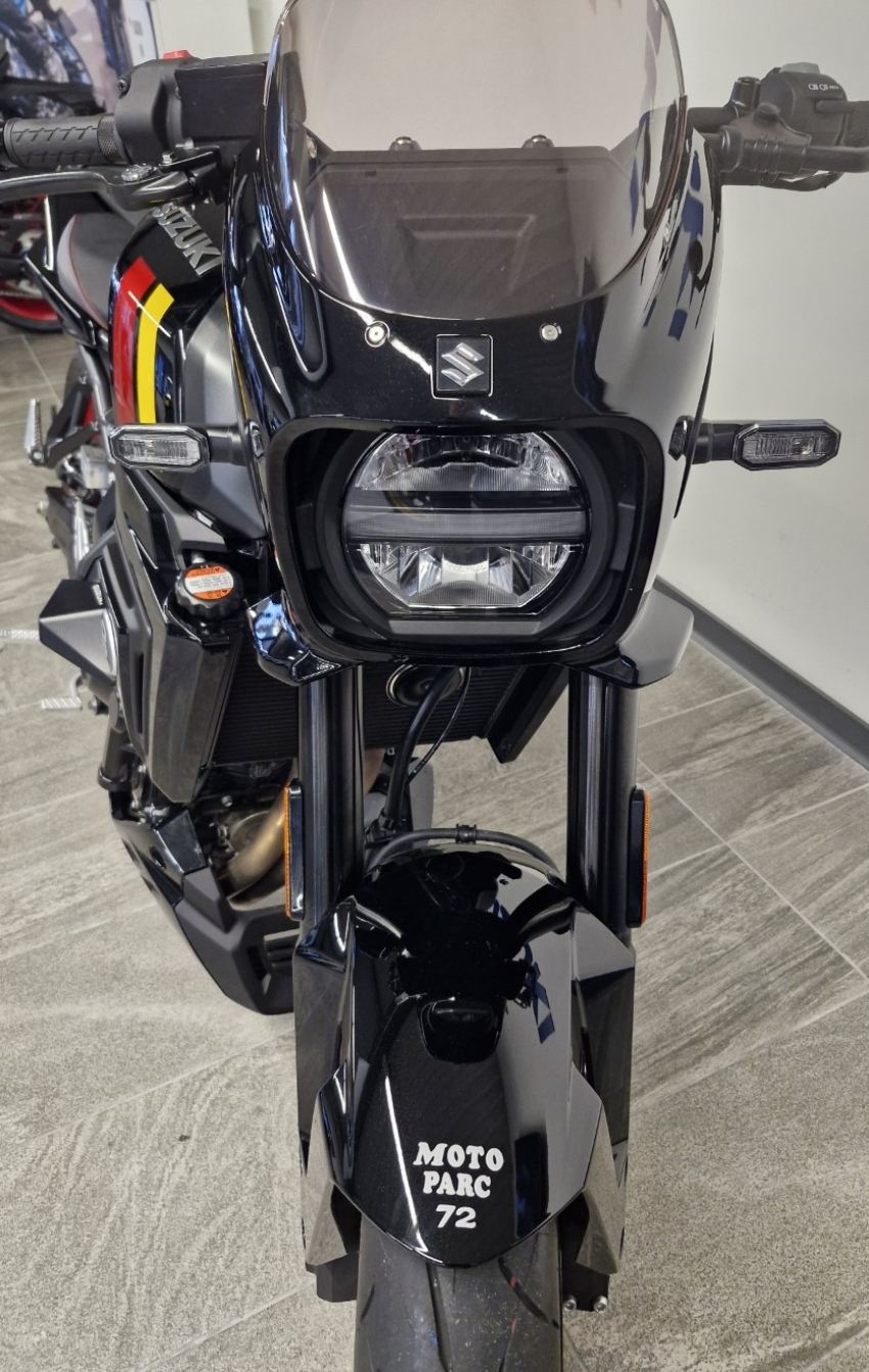 SUZUKI 8 TT SUZUKI 8 TT