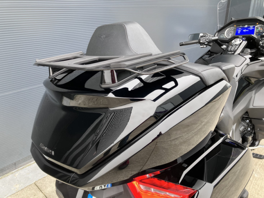 GOLDWING TOURING DCT 1800 GOLDWING TOURING DCT 1800