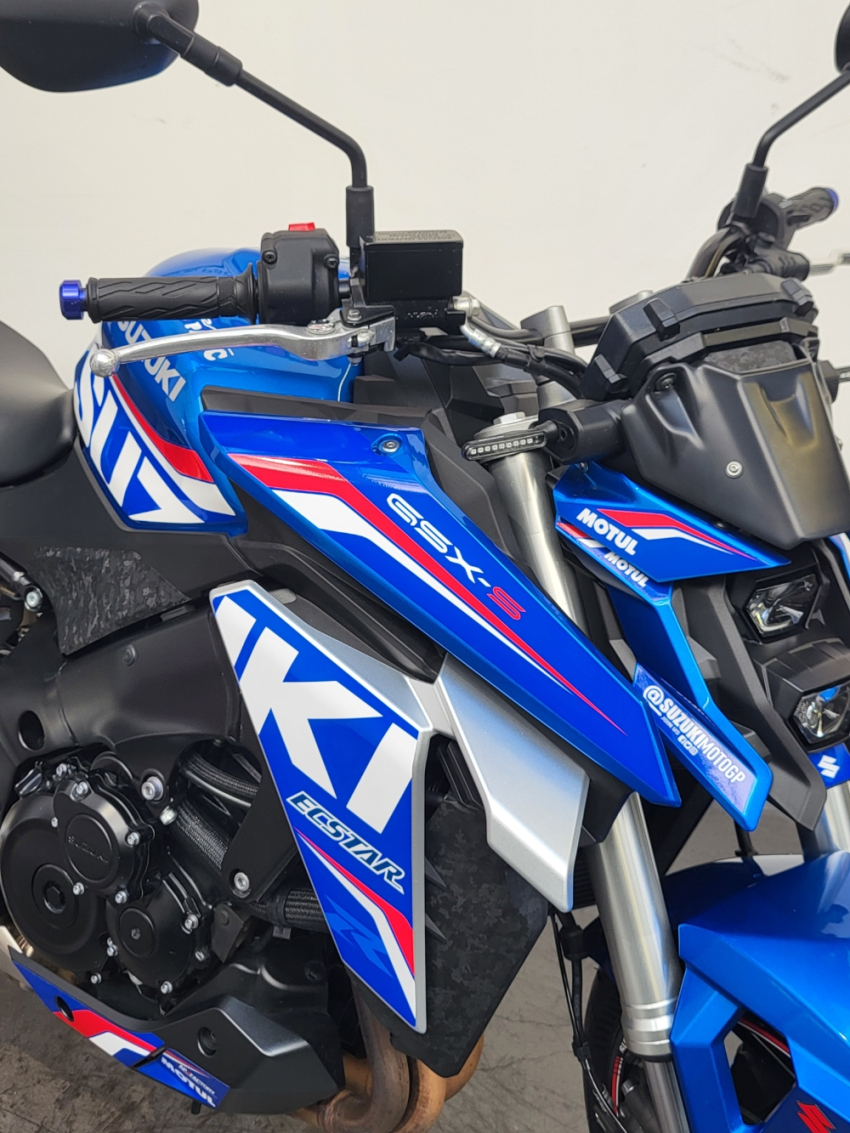 SUZUKI GSX-S 950 OPTIONS REVISE ET GARANTIE 12 MOIS SUZUKI GSX-S 950 OPTIONS REVISE ET GARANTIE 12 MOIS