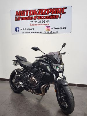 YAMAHA MT-07 FULL BLACK OPTIONS REVISE GARANTIE 12 MOIS