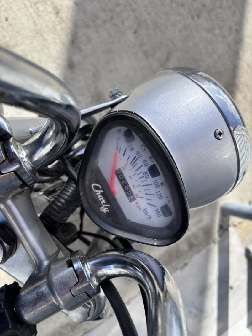 CHARLY JAMES-B 125 CHARLY JAMES-B 125