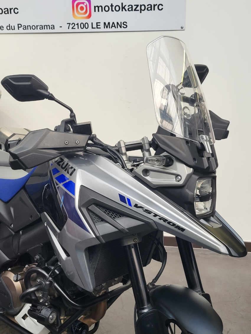 SUZUKI V-STROM 1050SE VALISES REVISE ET GARANTIE 12 MOIS SUZUKI V-STROM 1050SE VALISES REVISE ET GARANTIE 12 MOIS