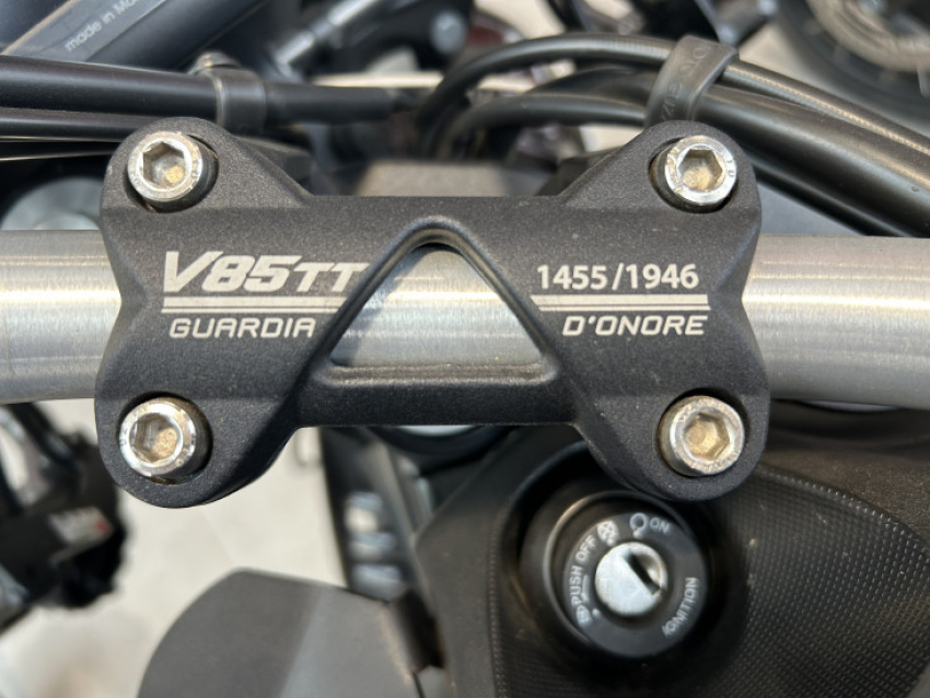 V85 GUARDIA D ONORE V85 GUARDIA D ONORE
