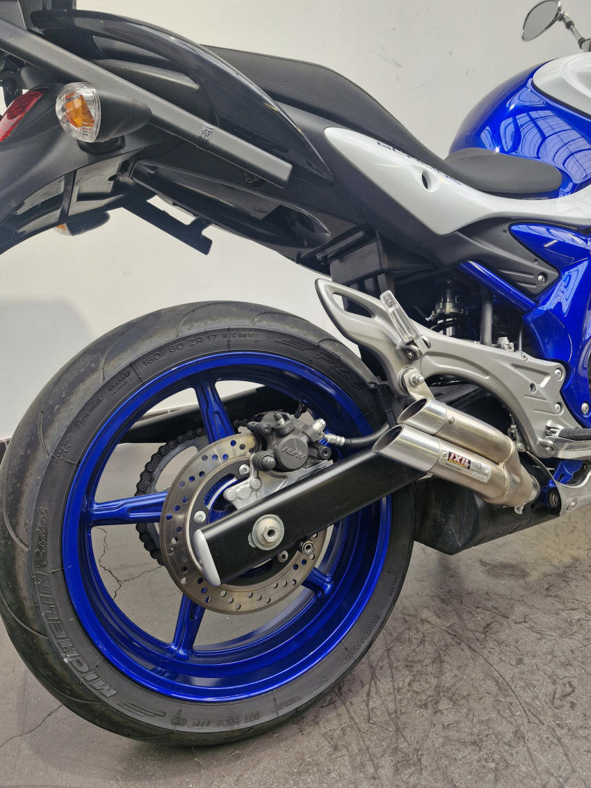 SUZUKI GLADIUS 650 GARANTIE 12 MOIS SUZUKI GLADIUS 650 GARANTIE 12 MOIS