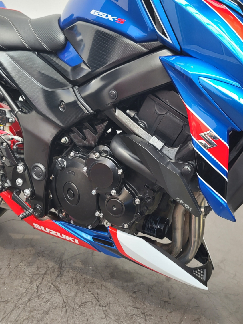 SUZUKI GSX-S 750 FULL OPTIONS PEINTURE REVISE ET GARANTIE 12 MOIS SUZUKI GSX-S 750 FULL OPTIONS PEINTURE REVISE ET GARANTIE 12 MOIS