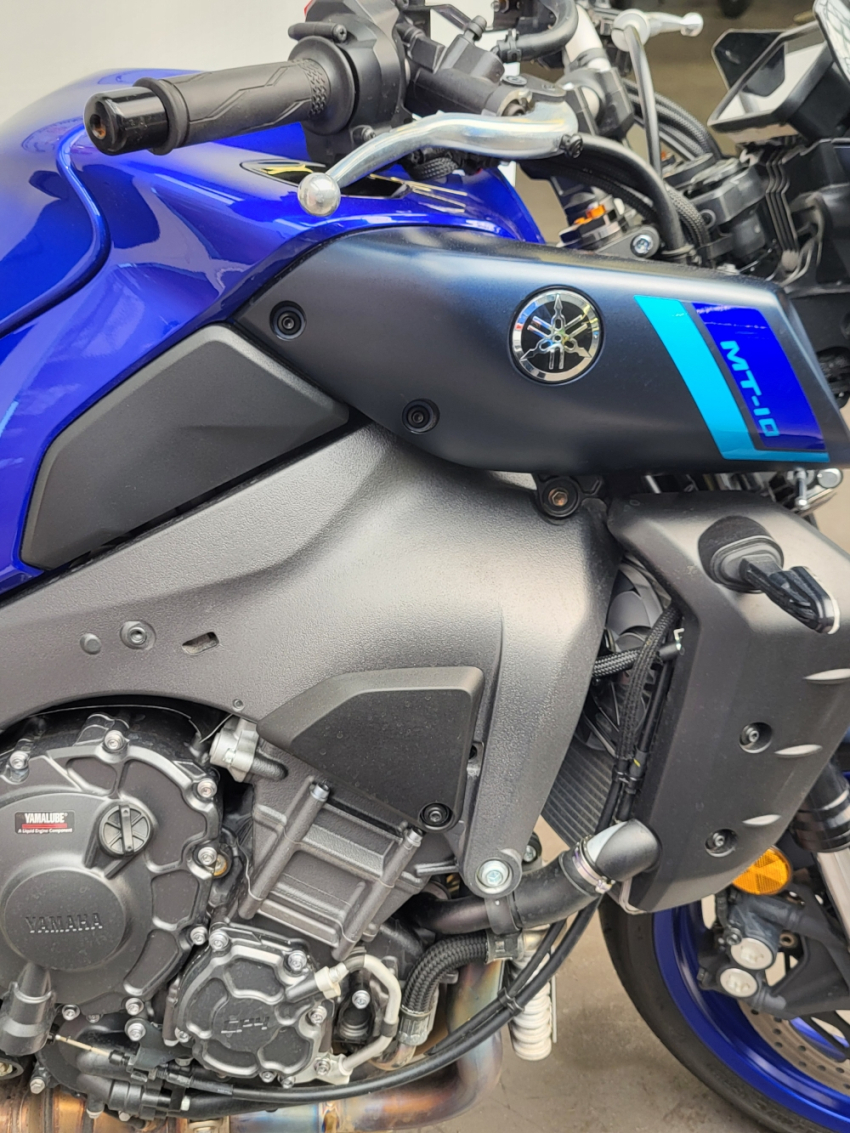 YAMAHA MT-10 REVISE ET GARANTIE 12 MOIS + OPTIONS YAMAHA MT-10 REVISE ET GARANTIE 12 MOIS + OPTIONS