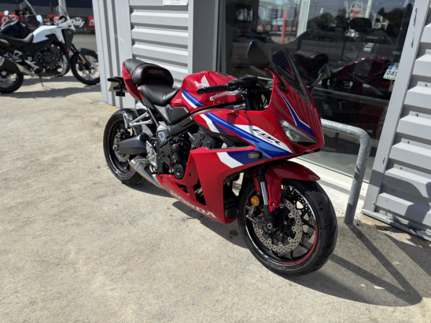 HONDA CBR 650 R E-CLUTCH