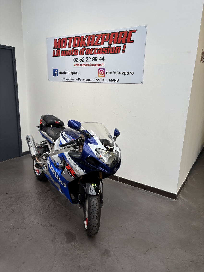 SUZUKI GSX-R 1000 SUZUKI GSX-R 1000