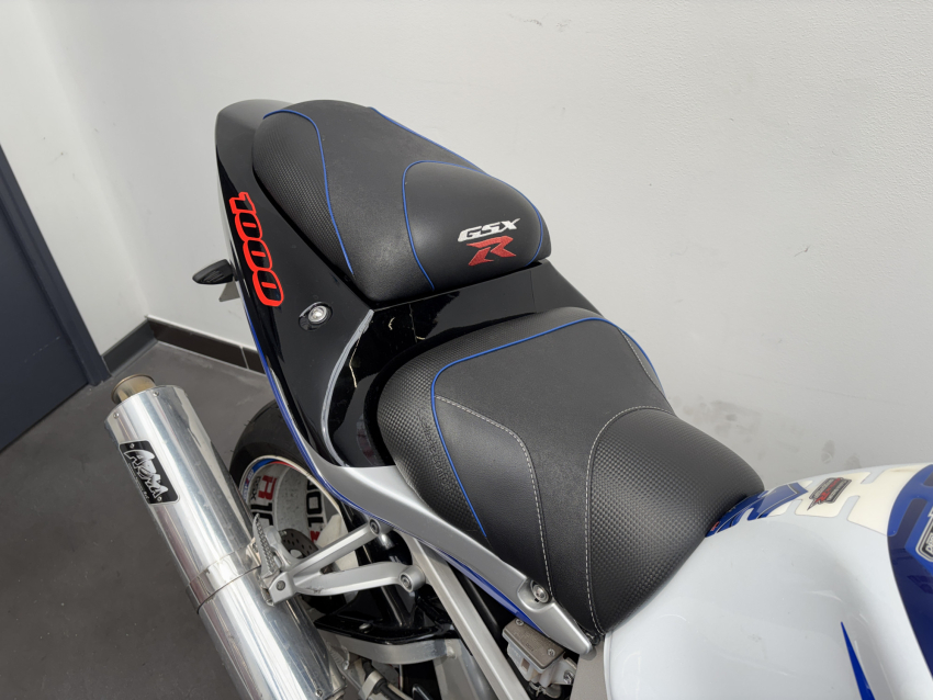 SUZUKI GSX-R 1000 SUZUKI GSX-R 1000