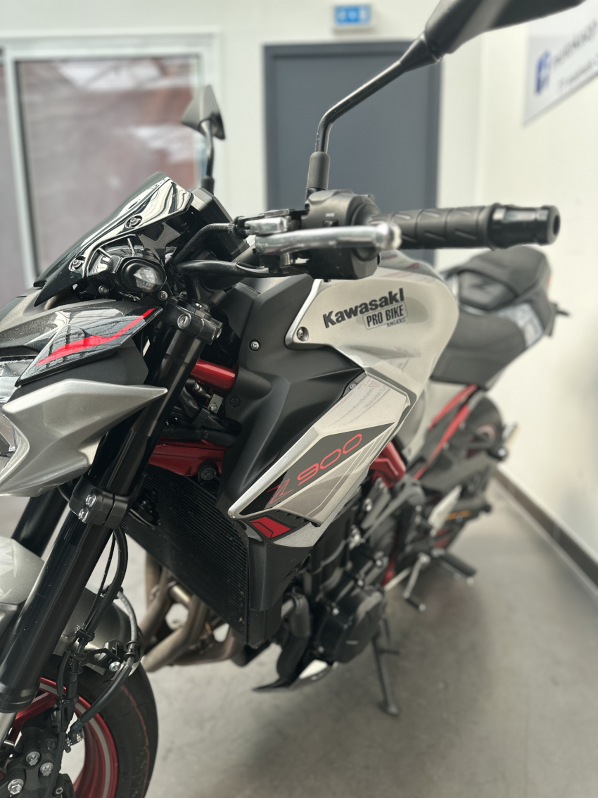 KAWASAKI Z900 SE