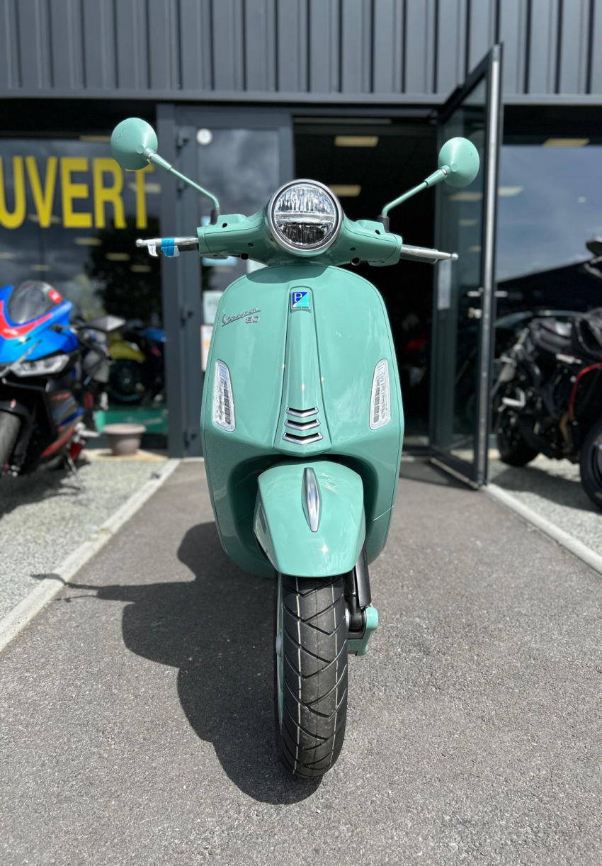 VESPA PRIMAVERA 125 80th Anniversary VESPA PRIMAVERA 125 80th Anniversary