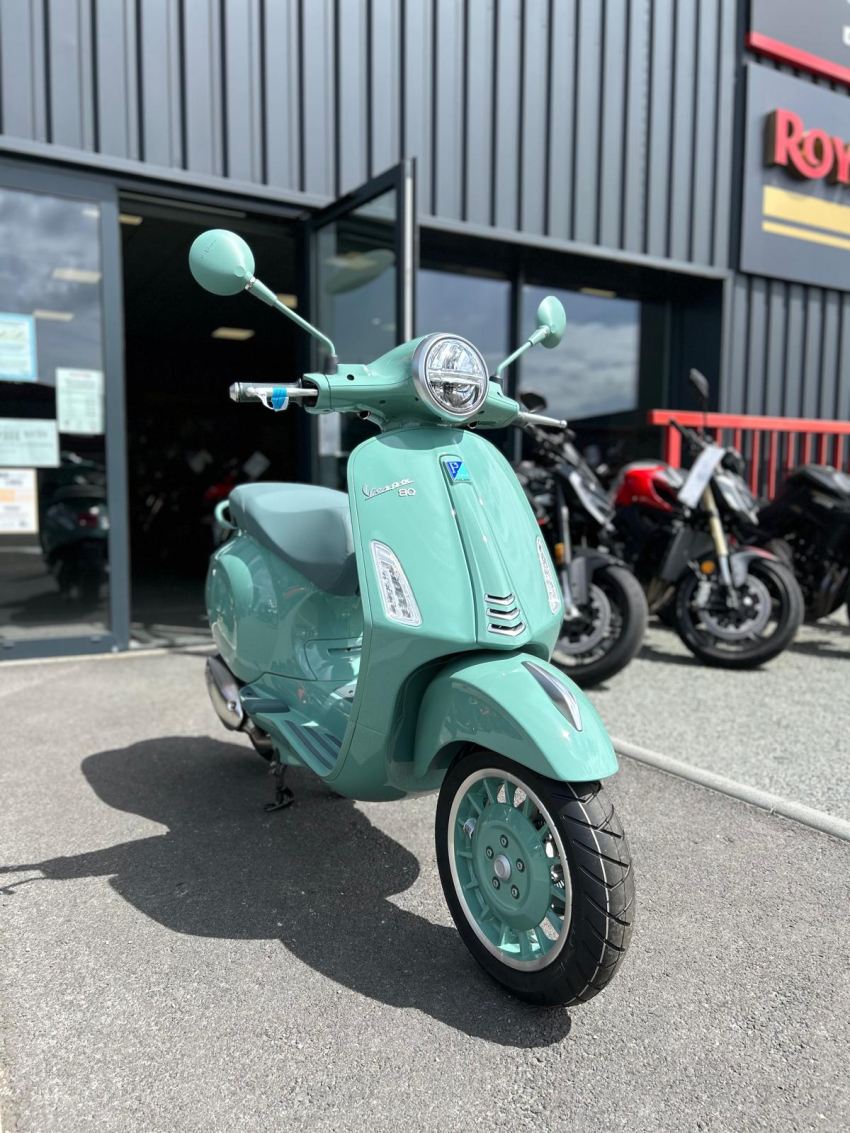 VESPA PRIMAVERA 125 80th Anniversary VESPA PRIMAVERA 125 80th Anniversary