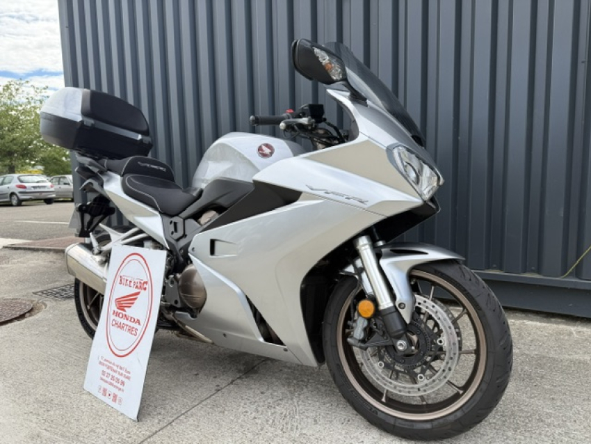 HONDA VFR 800 F HONDA VFR 800 F