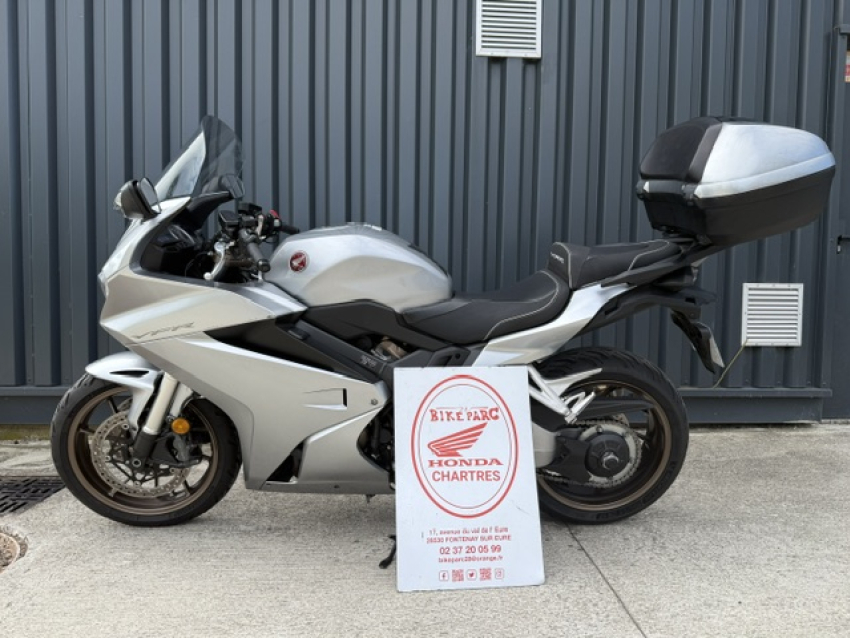 HONDA VFR 800 F HONDA VFR 800 F