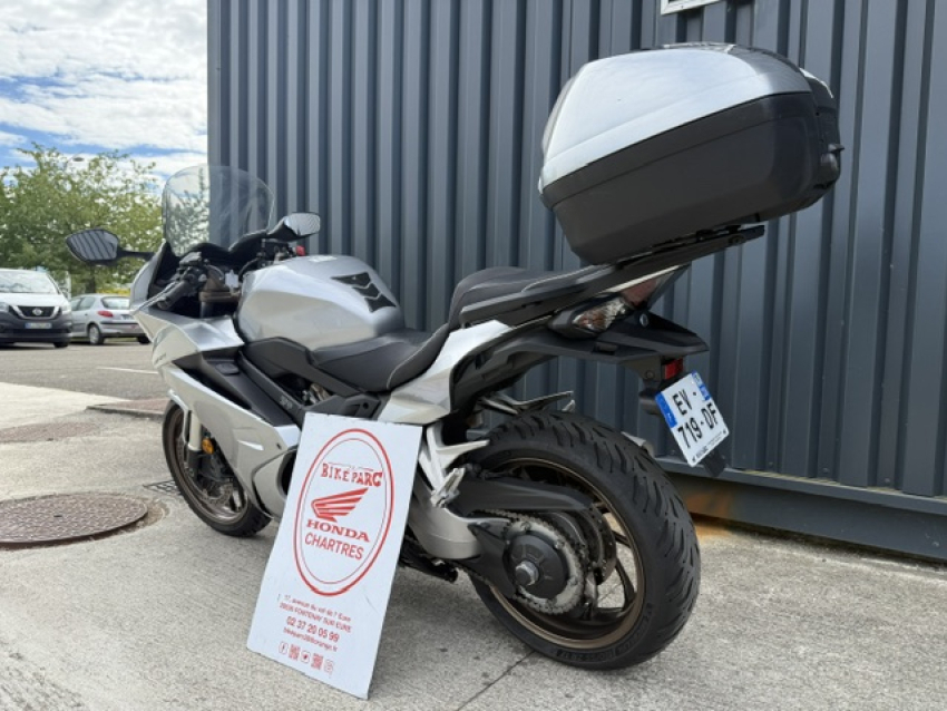 HONDA VFR 800 F HONDA VFR 800 F