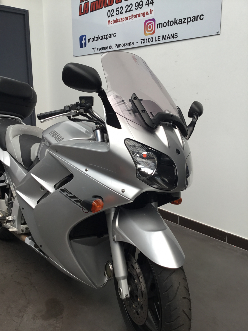 YAMAHA FJR 1300 YAMAHA FJR 1300