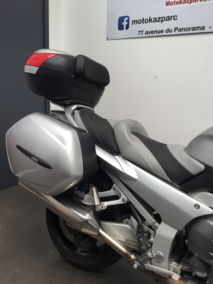 YAMAHA FJR 1300 YAMAHA FJR 1300