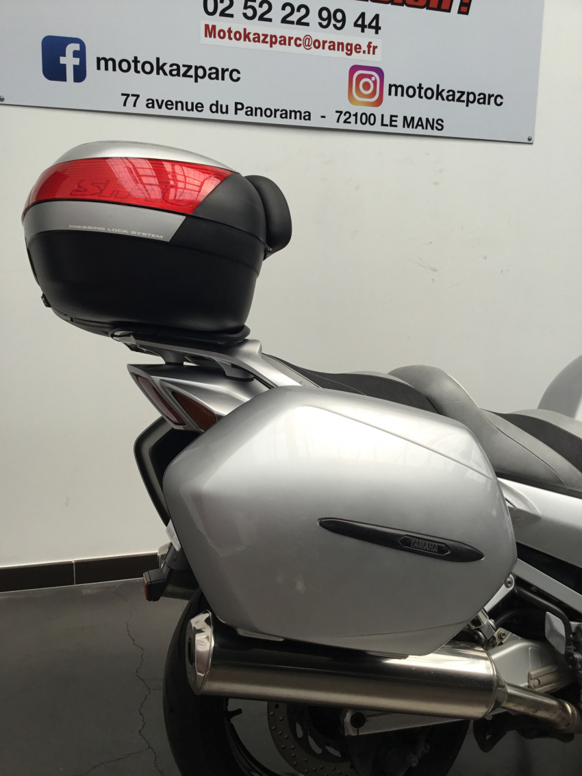 YAMAHA FJR 1300 YAMAHA FJR 1300
