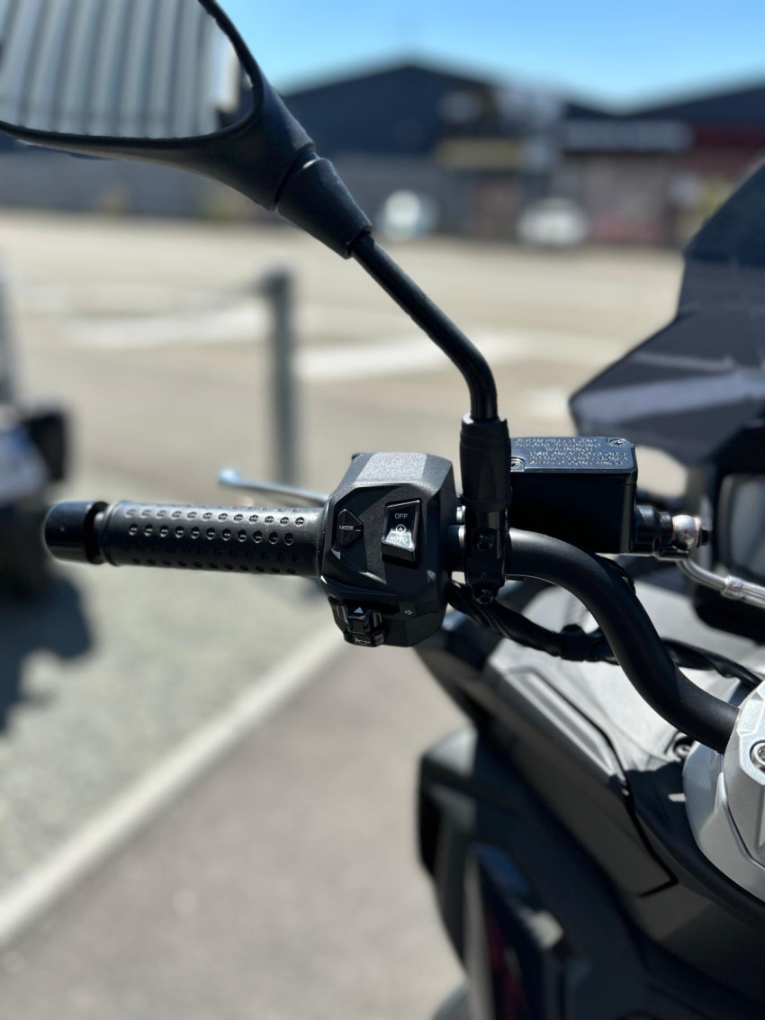 APRILIA SR 125 GT ABS Black APRILIA SR 125 GT ABS Black