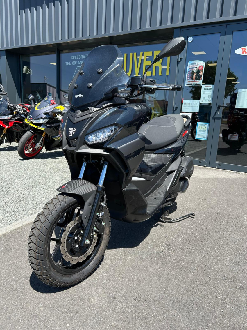 APRILIA SR 125 GT ABS Black APRILIA SR 125 GT ABS Black