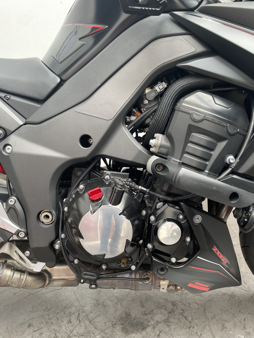 KAWASAKI Z 1000 REVISEE ET GRANTIE 12 MOIS KAWASAKI Z 1000 REVISEE ET GRANTIE 12 MOIS
