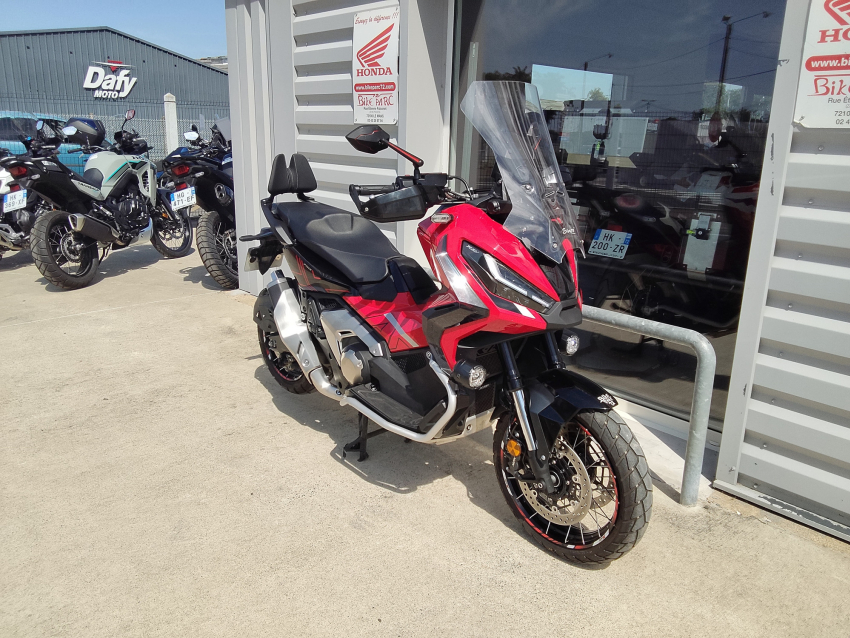 HONDA X-ADV 750 DCT
