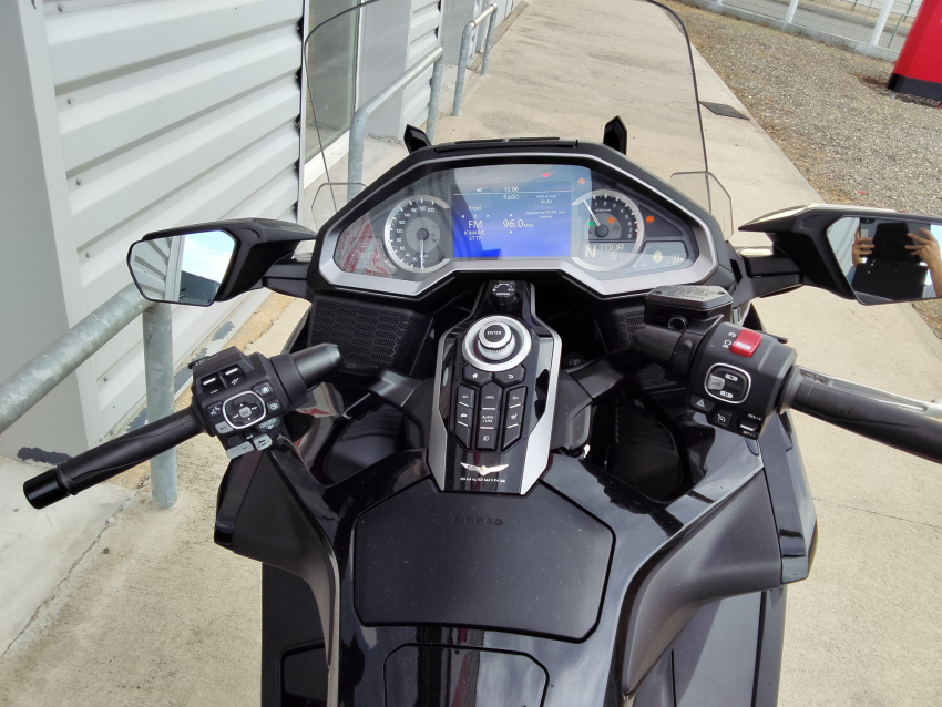 HONDA GL 1800 GOLDWING TOURING DCT