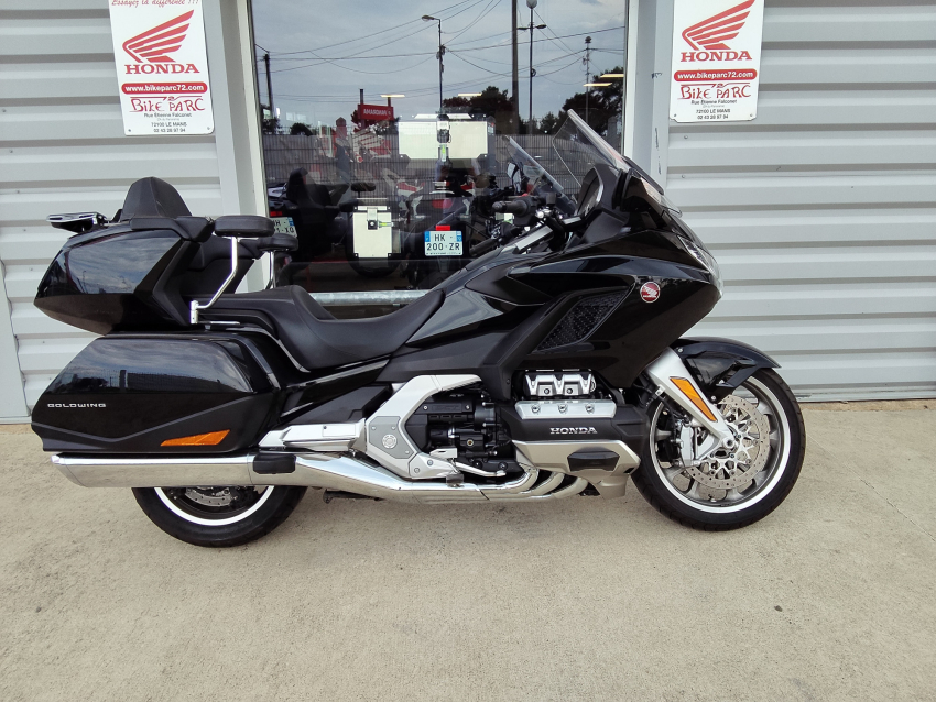 HONDA GL 1800 GOLDWING TOURING DCT