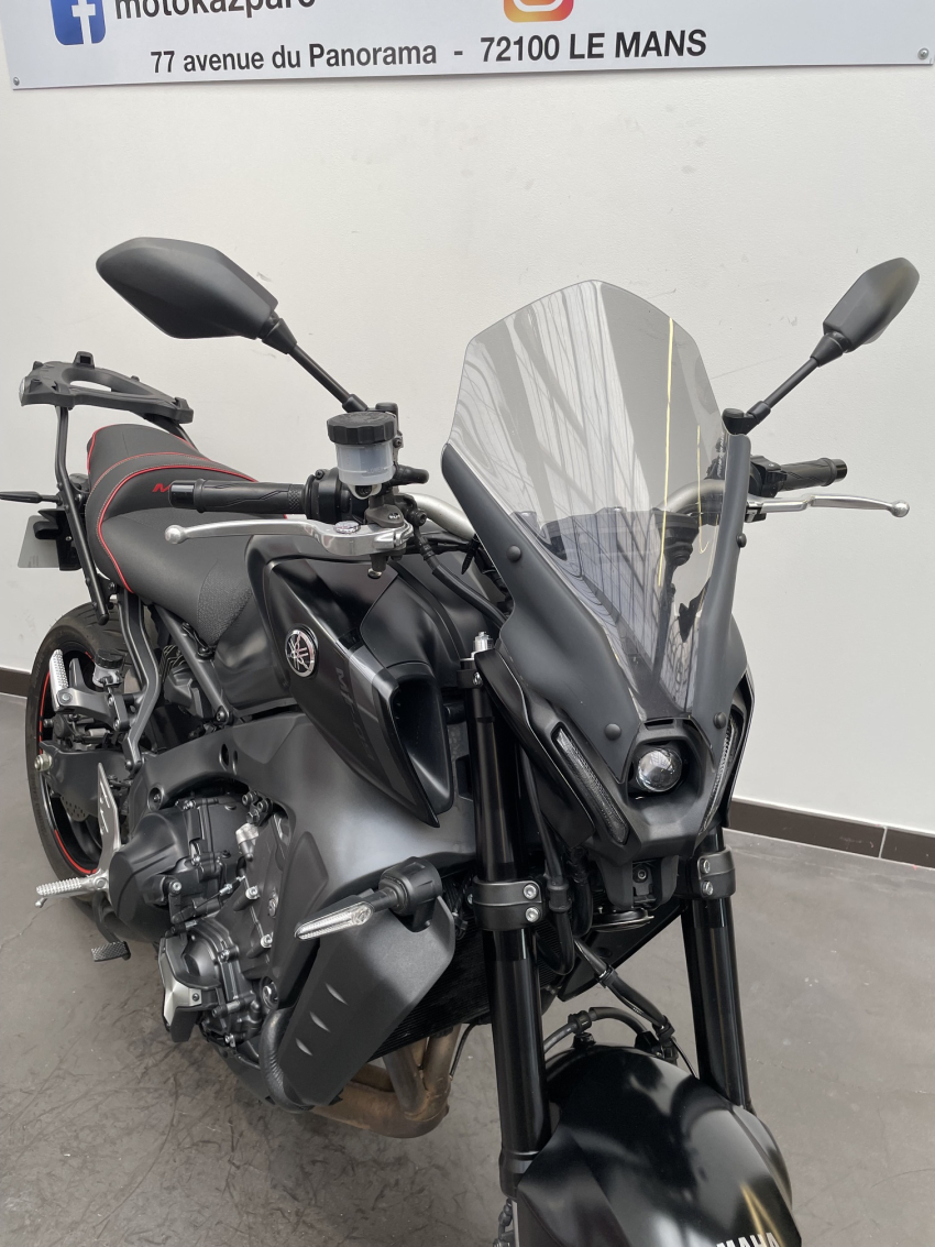 YAMAHA MT-09 YAMAHA MT-09