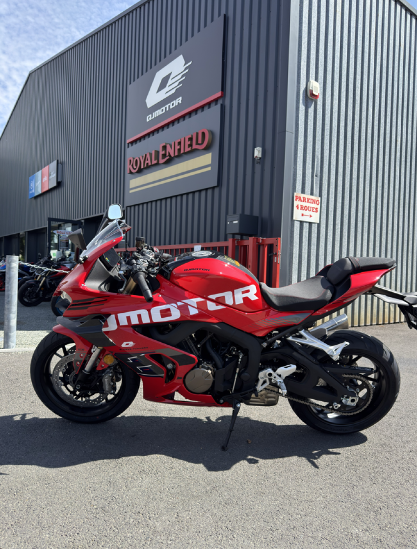 QJ MOTOR SRK 800 RS ROUGE